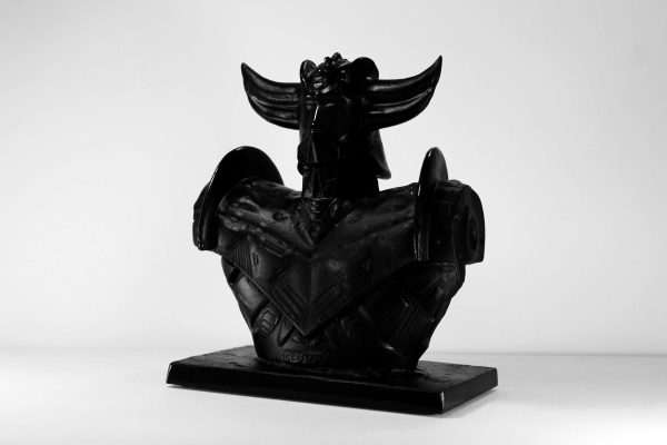 Goldorak noir, oblique Goldorak, buste