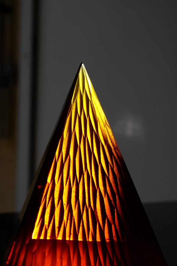Sculpture pyramidale- Topaz