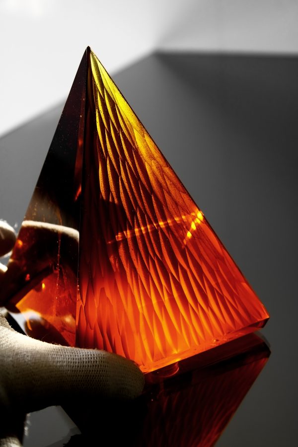 Sculpture pyramidale- Topaz