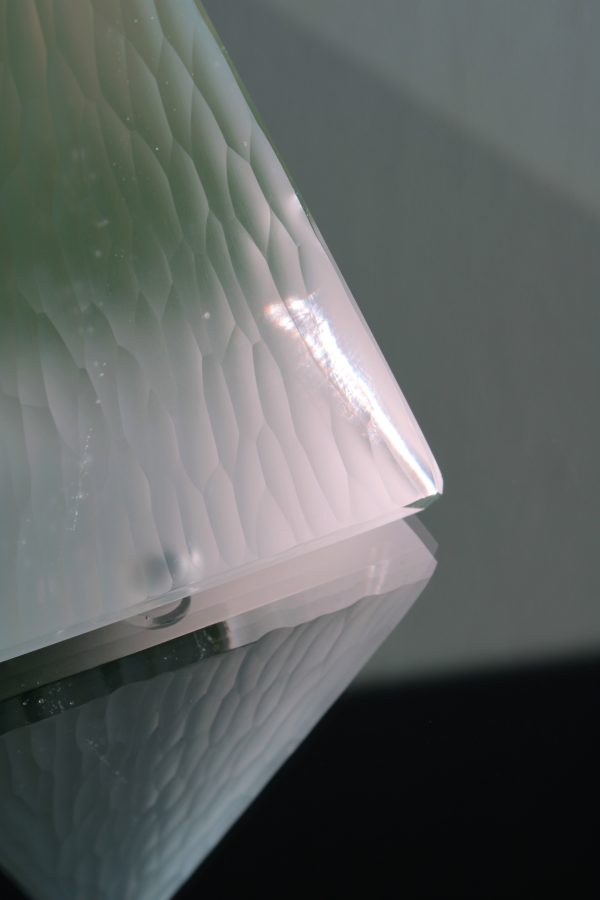 Sculpture pyramidale-Uranium